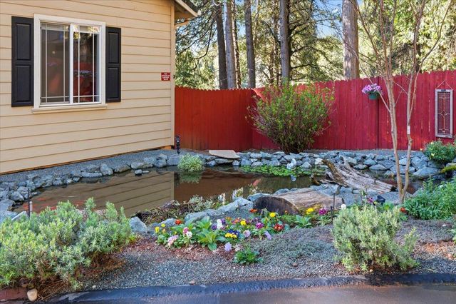 13580 Forest Park Ln, Grass Valley, CA 95945