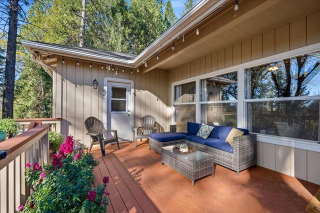 13580 Forest Park Ln, Grass Valley, CA 95945