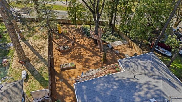 13580 Forest Park Ln, Grass Valley, CA 95945