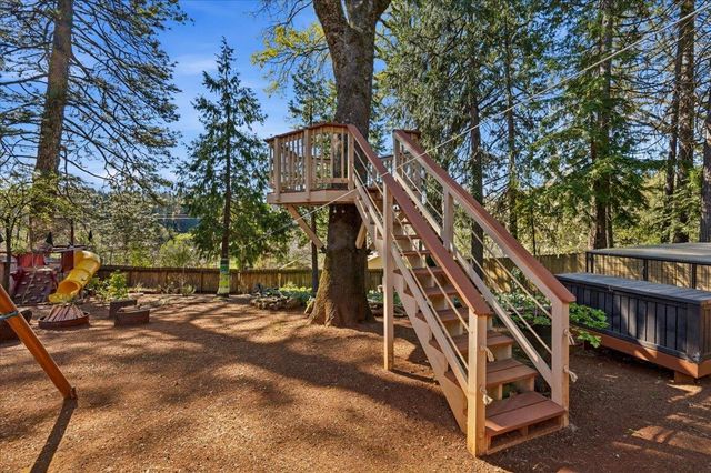 13580 Forest Park Ln, Grass Valley, CA 95945