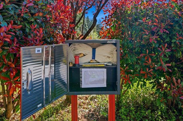 13580 Forest Park Ln, Grass Valley, CA 95945