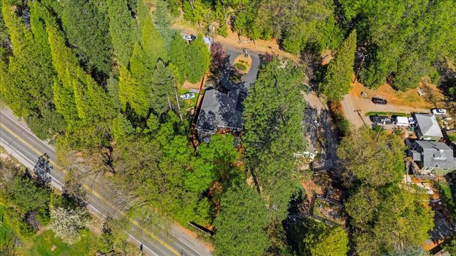 13580 Forest Park Ln, Grass Valley, CA 95945
