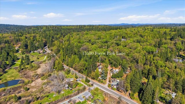 13580 Forest Park Ln, Grass Valley, CA 95945