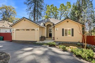 13580 Forest Park Ln, Grass Valley, CA 95945