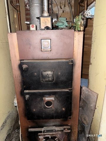 39 Pleasant View Avenue, Windham, CT 06226