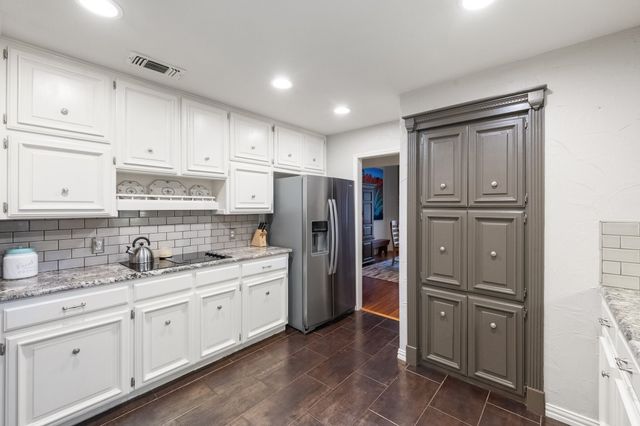 3504 Lake Champlain Drive, Arlington, TX 76016