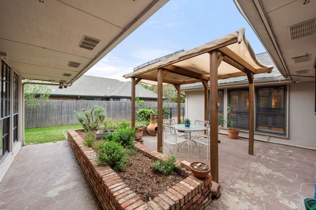 3504 Lake Champlain Drive, Arlington, TX 76016