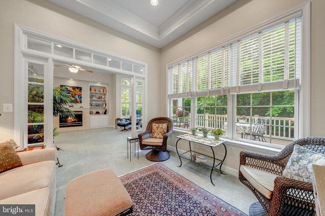 1925 LOGAN MANOR DR, Reston, VA 20190