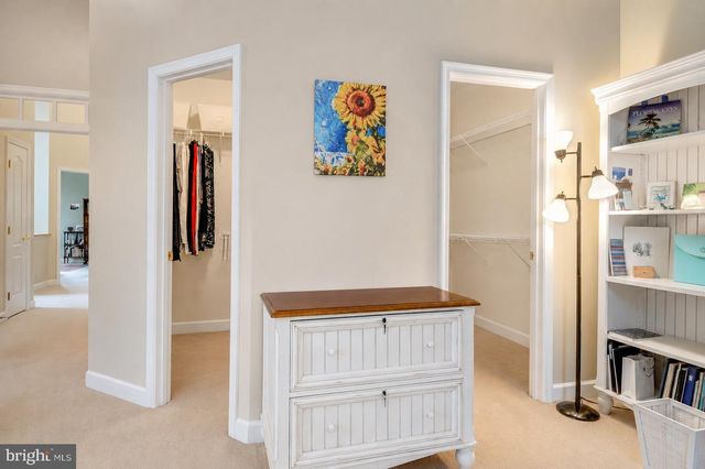 1925 LOGAN MANOR DR, Reston, VA 20190