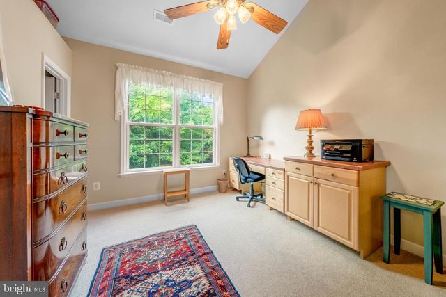 1925 LOGAN MANOR DR, Reston, VA 20190