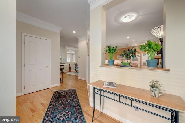 1925 LOGAN MANOR DR, Reston, VA 20190