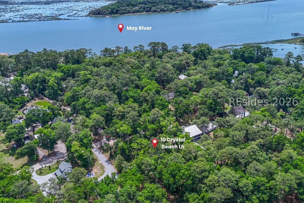 10 Crystal Beach Ln, Bluffton, SC 29910