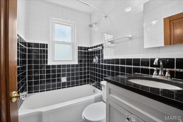 1361 Louisville Avenue, St Louis, MO 63139