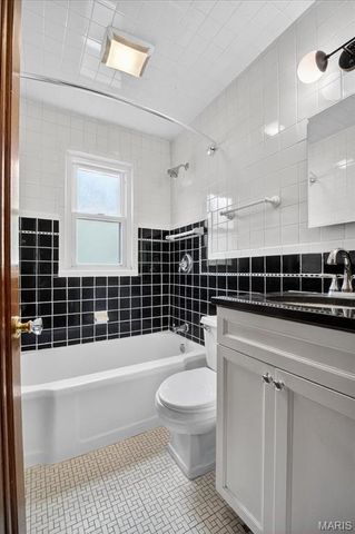 1361 Louisville Avenue, St Louis, MO 63139