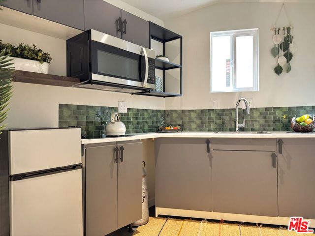 636 N Curson Avenue, Los Angeles, CA 90036