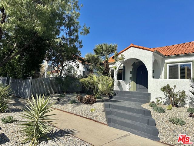 636 N Curson Avenue, Los Angeles, CA 90036