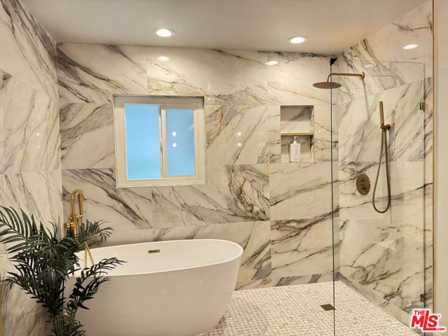636 N Curson Avenue, Los Angeles, CA 90036