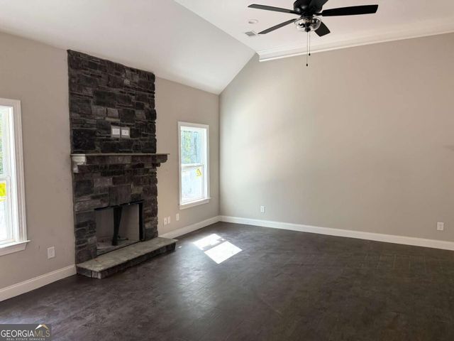 303 Spring Lake Cove, White, GA 30184