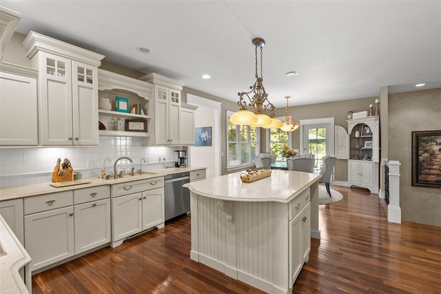 6368 Hollison Drive, Kalamazoo, MI 49009