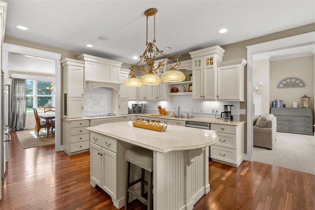 6368 Hollison Drive, Kalamazoo, MI 49009