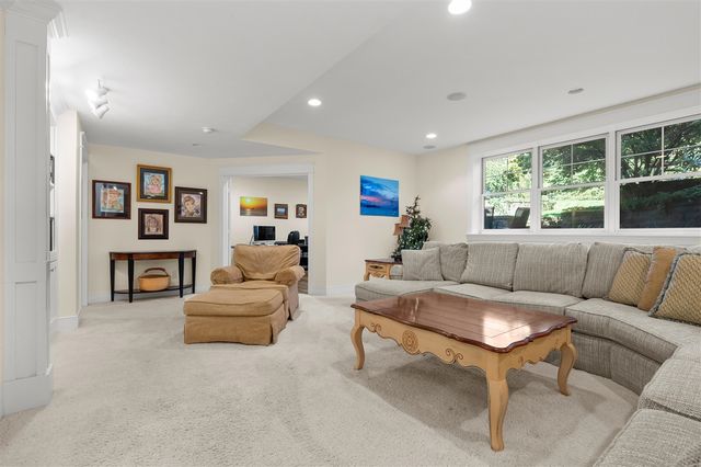 6368 Hollison Drive, Kalamazoo, MI 49009