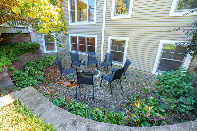 6368 Hollison Drive, Kalamazoo, MI 49009