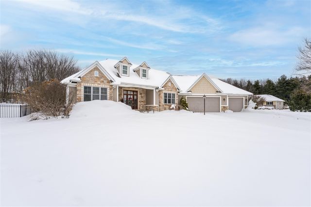 6368 Hollison Drive, Kalamazoo, MI 49009