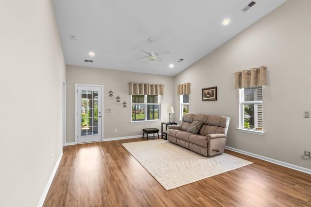 1193 Palm Crossing Dr., Little River, SC 29566