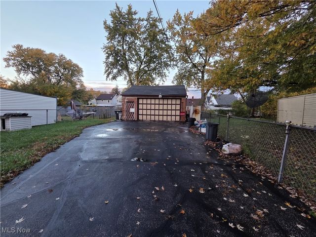 11101 Avon Avenue, Cleveland, OH 44105