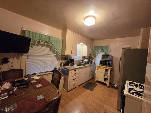 11101 Avon Avenue, Cleveland, OH 44105