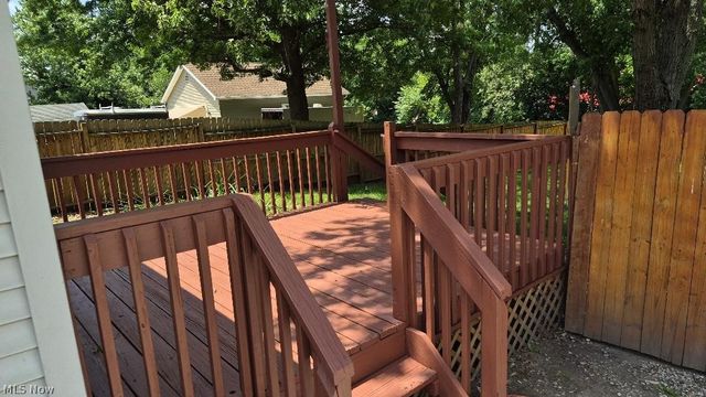 589 Highland Avenue, Barberton, OH 44203