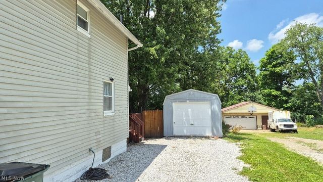 589 Highland Avenue, Barberton, OH 44203