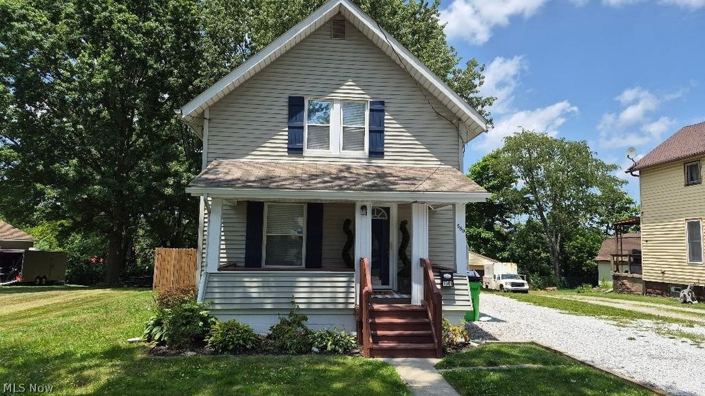 589 Highland Avenue, Barberton, OH 44203