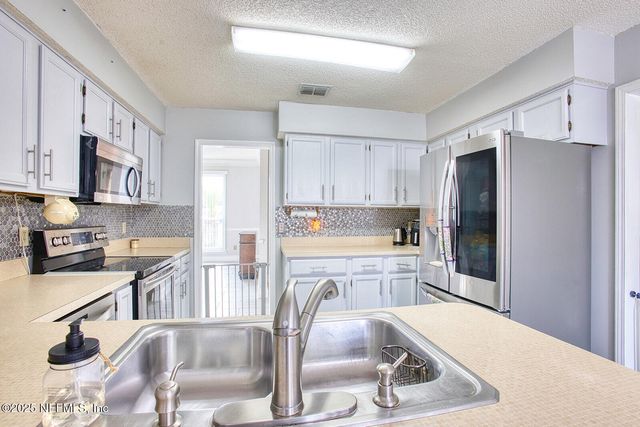 2624 SHARPSBURG Court, Middleburg, FL 32068