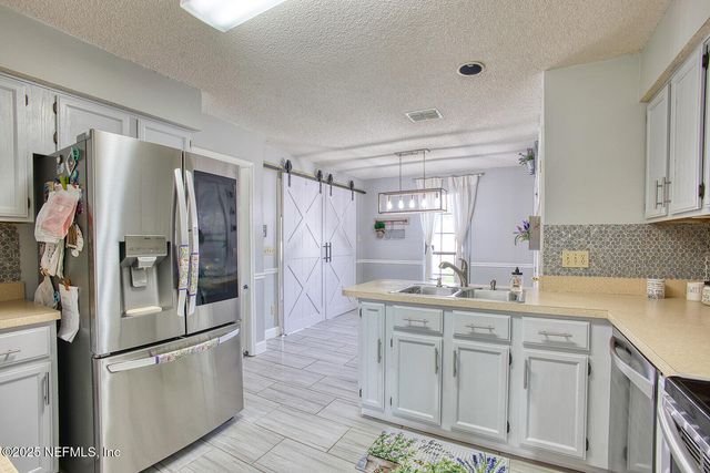 2624 SHARPSBURG Court, Middleburg, FL 32068