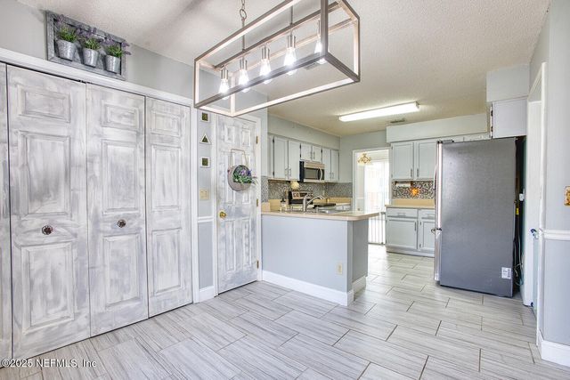 2624 SHARPSBURG Court, Middleburg, FL 32068