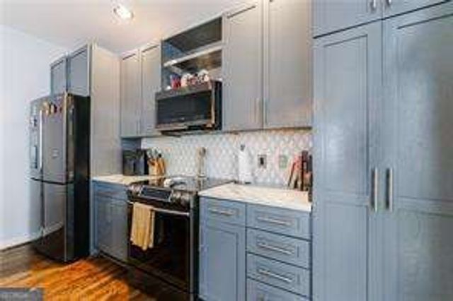 1380 Stirling Circle NW 26, Atlanta, GA 30318