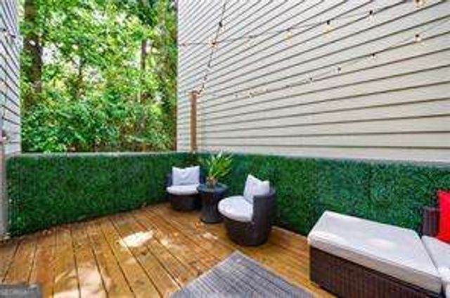 1380 Stirling Circle NW 26, Atlanta, GA 30318