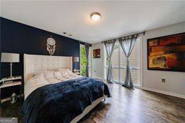 1380 Stirling Circle NW 26, Atlanta, GA 30318