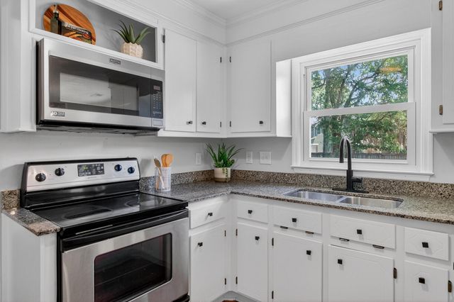 241 Dillard Drive, Goose Creek, SC 29445