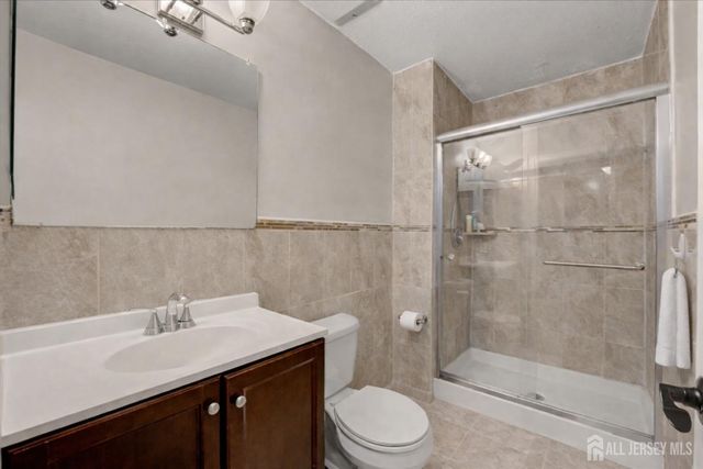 306 Bromley Place, East Brunswick, NJ 08816