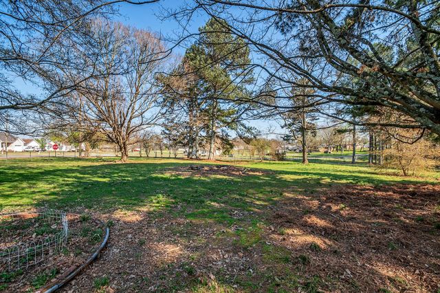 26454 Austin Whitt Rd, Ardmore, TN 38449