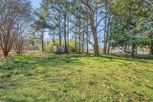 26454 Austin Whitt Rd, Ardmore, TN 38449