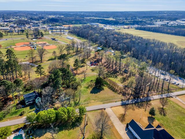 26454 Austin Whitt Rd, Ardmore, TN 38449