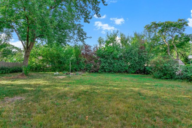 548 82nd Avenue NE, Spring Lake Park, MN 55432