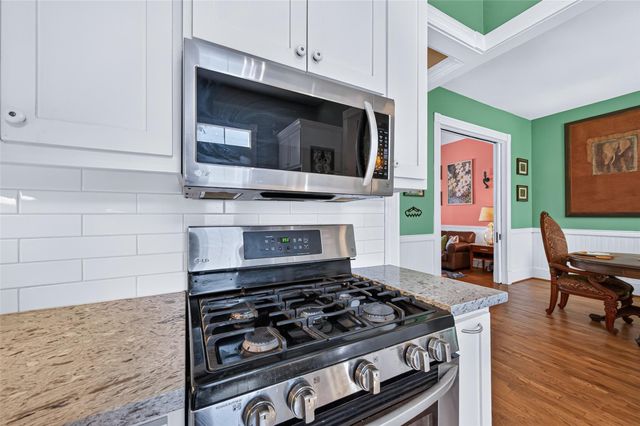 2523 Avenue M, Galveston, TX 77550