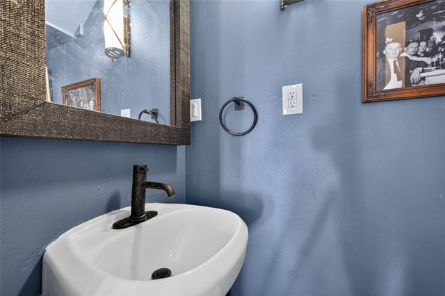 2523 Avenue M, Galveston, TX 77550