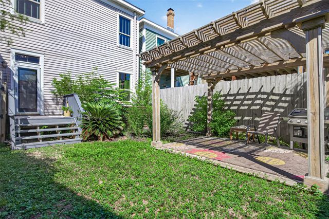 2523 Avenue M, Galveston, TX 77550