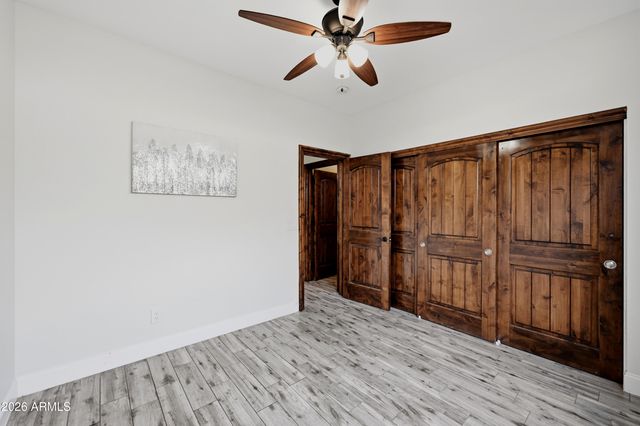 563 E KRISTA Way, Tempe, AZ 85284
