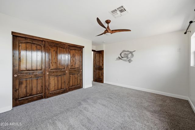 563 E KRISTA Way, Tempe, AZ 85284